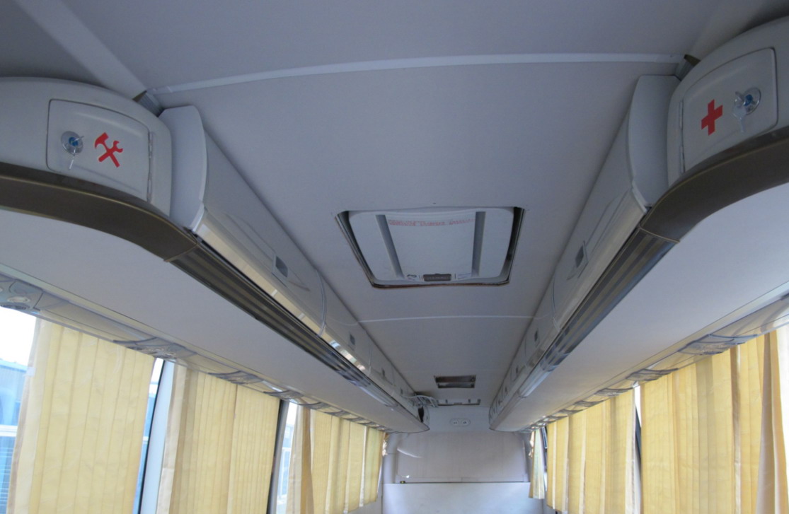 DY6118N风道行李架.JPG